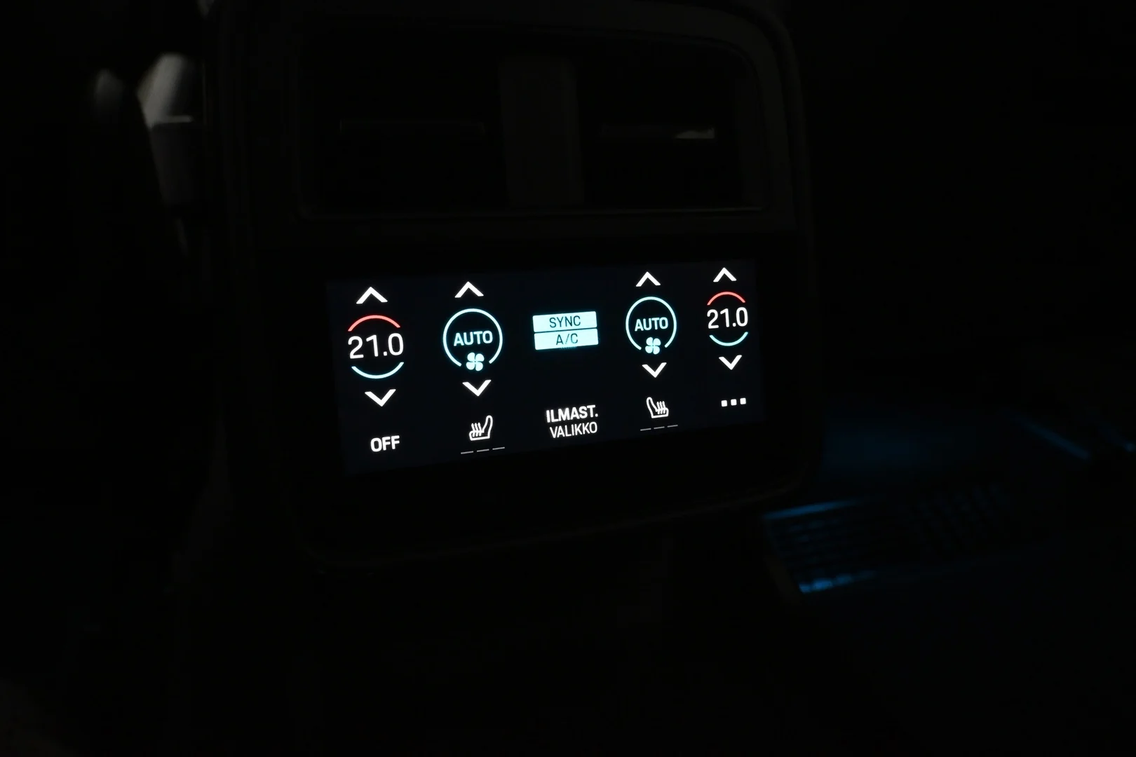 Car Image - 4W69zsXRGKb0MIkKd8bYUN
