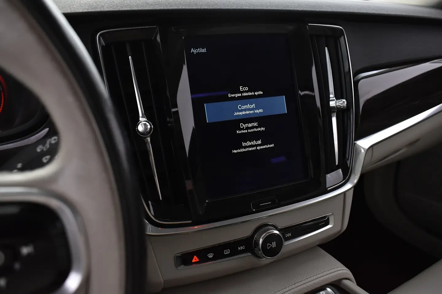 Car Image - 1umInfFIOgBBtUZnTUPfAx