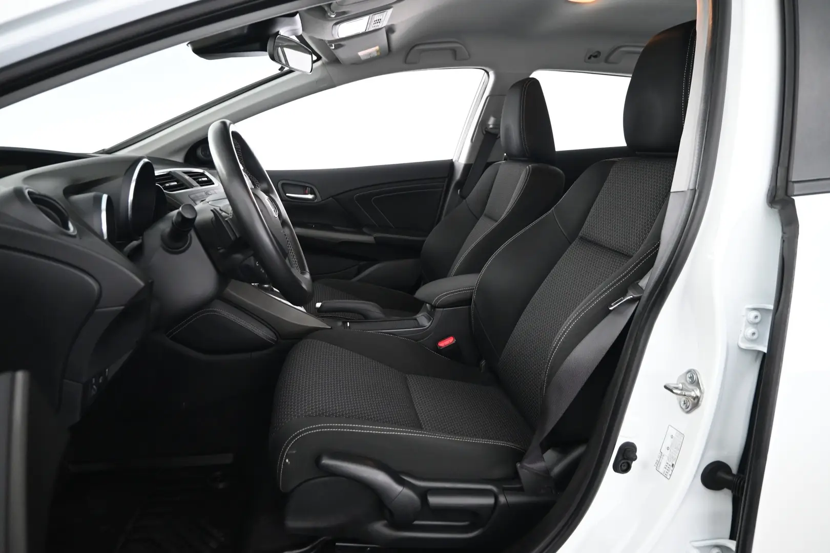 Car Image - Y0vYTWKz0cdwqBOgEzuF0