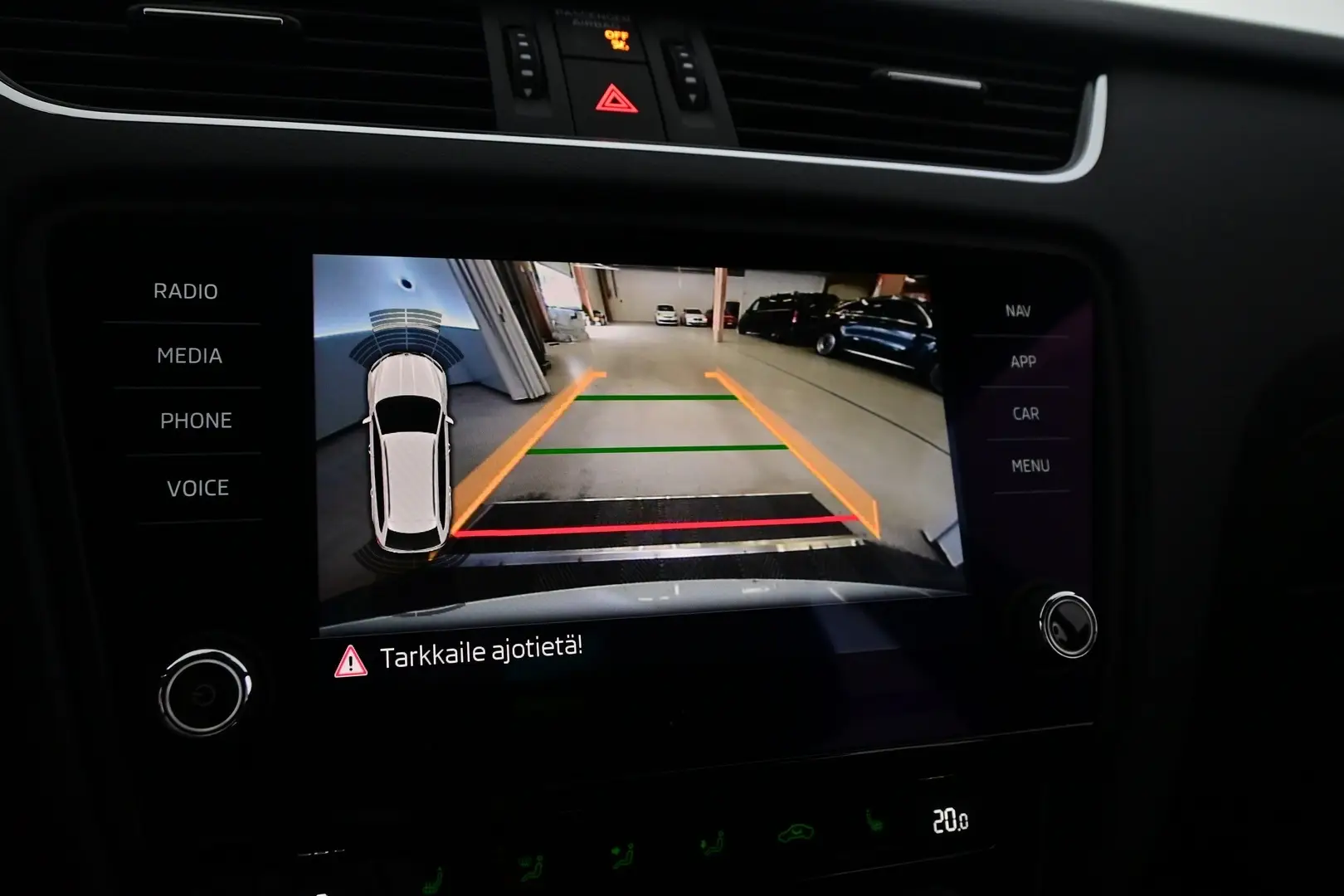 Car Image - 6LrKMFi4wGZUD7guYhlAtU