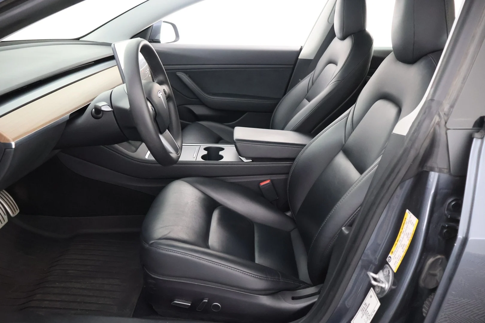 Car Image - 6i4pyMcM48vJc82TNuJrB8