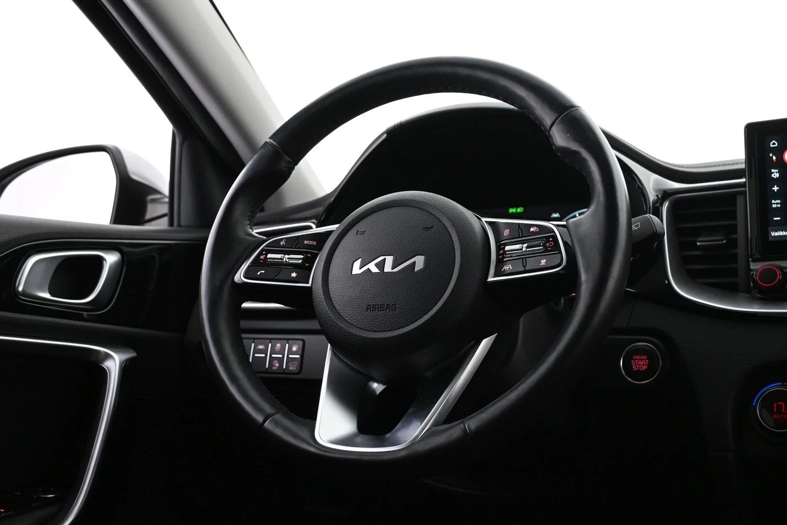 Car Image - 1o9l3tV8ncxQONWRhGO3R1