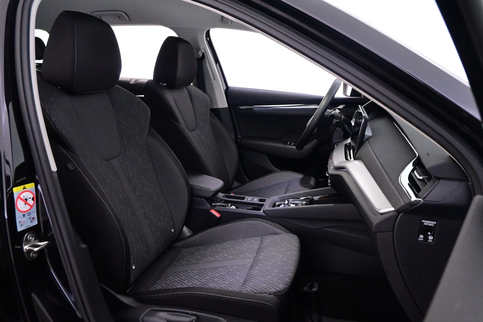 Car Image - 24ebS24uef5geMkQm4CugS