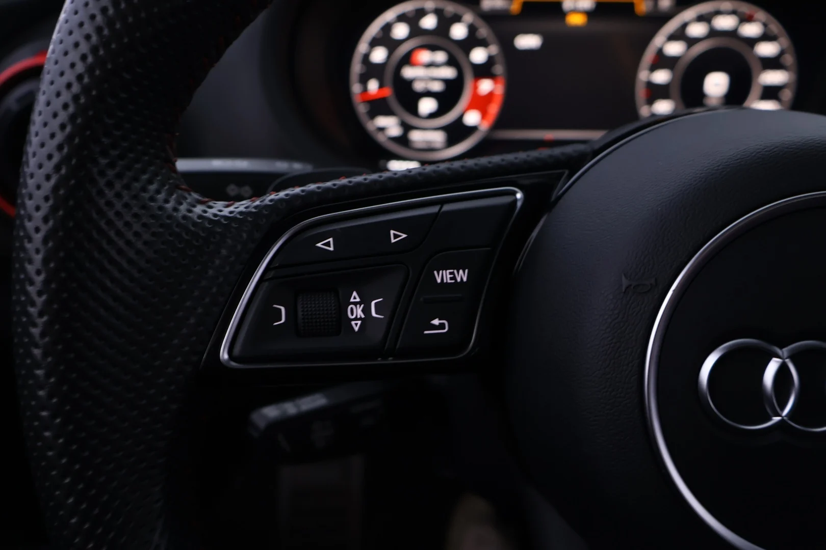 Car Image - 1IKDg5bWKDpXg0QNipkyEZ