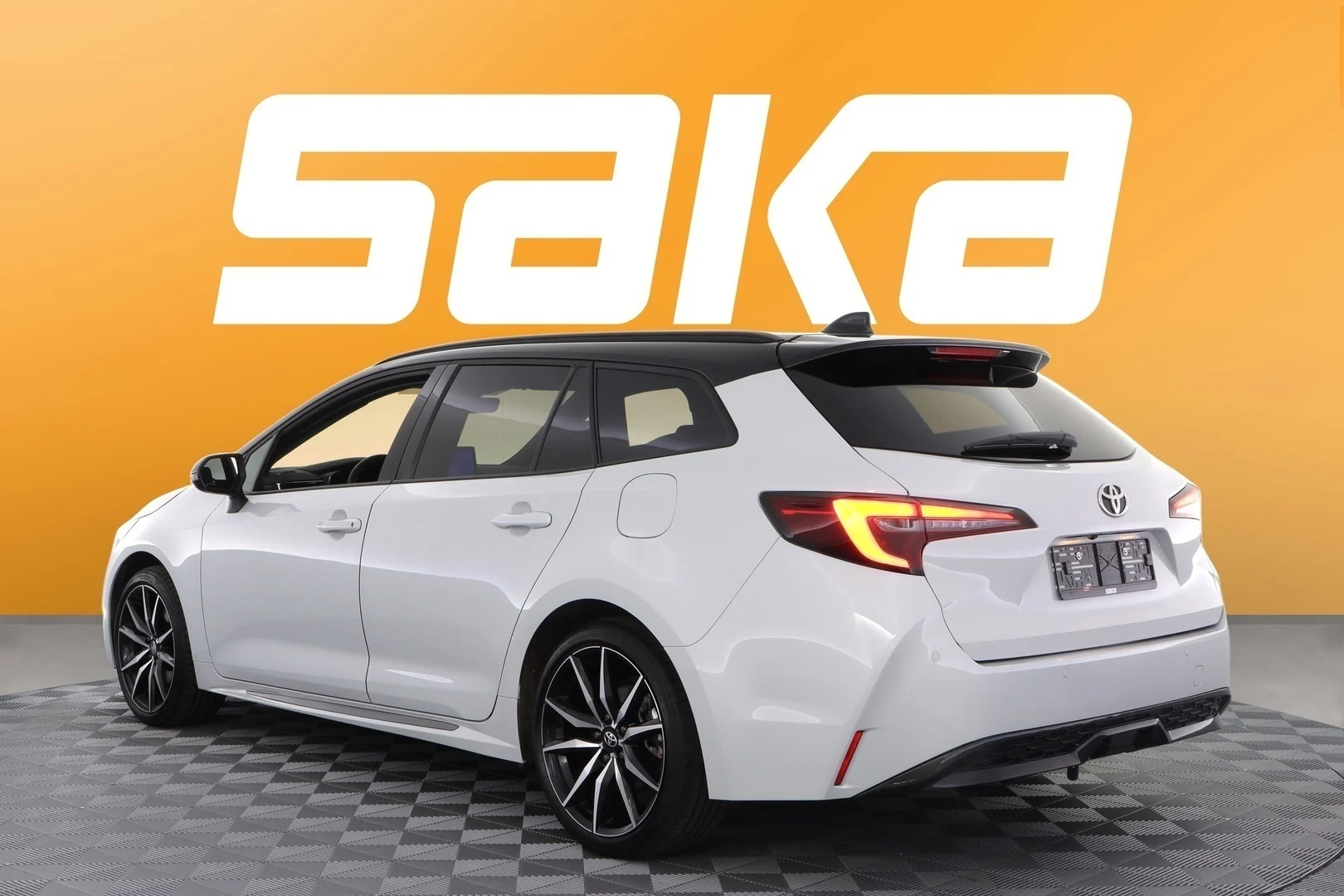 Car Image - 4nOr1Mz6W89DbbWcV50Jq7