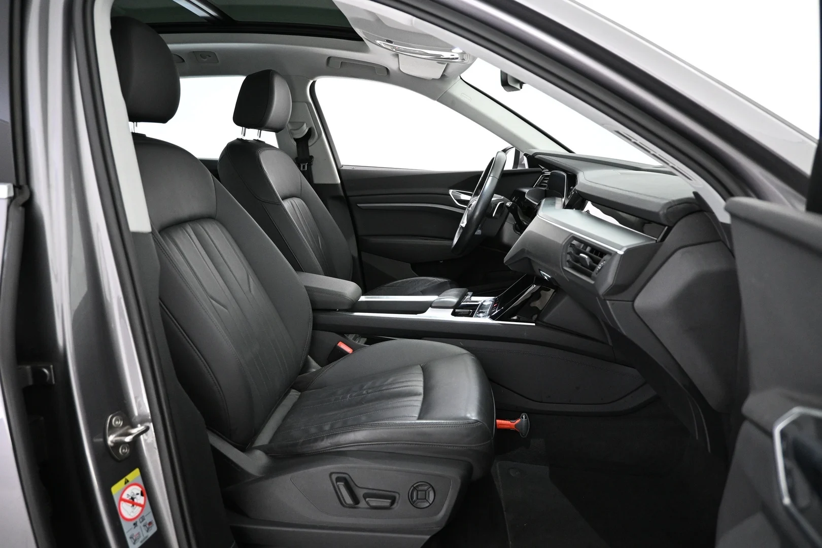 Car Image - 74AlKpNgNKajDDq5t8MQ06