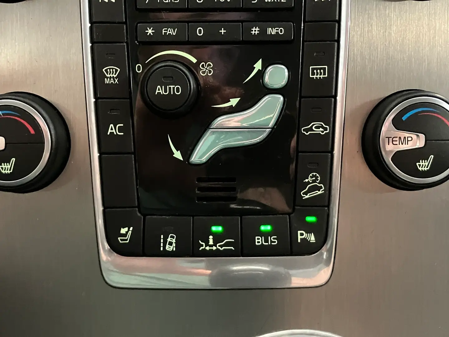 Car Image - 2zY0LDsm29X6TaI7w2h7oj