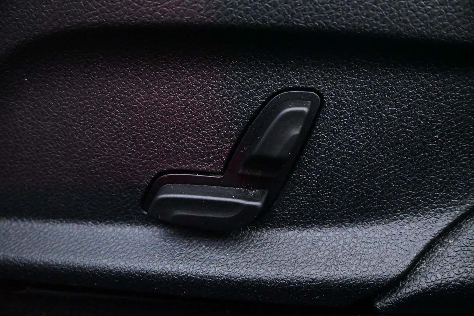 Car Image - 7LrAF3jB2NGg21sVZ9kQiX