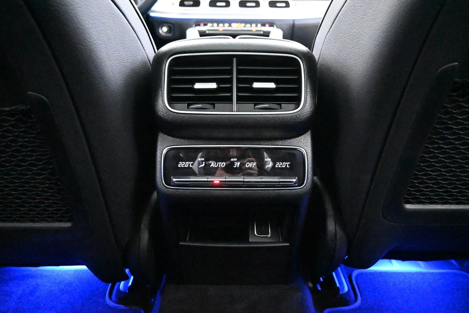 Car Image - 7BbZ5qxAmrqRFzN62Ea7DF