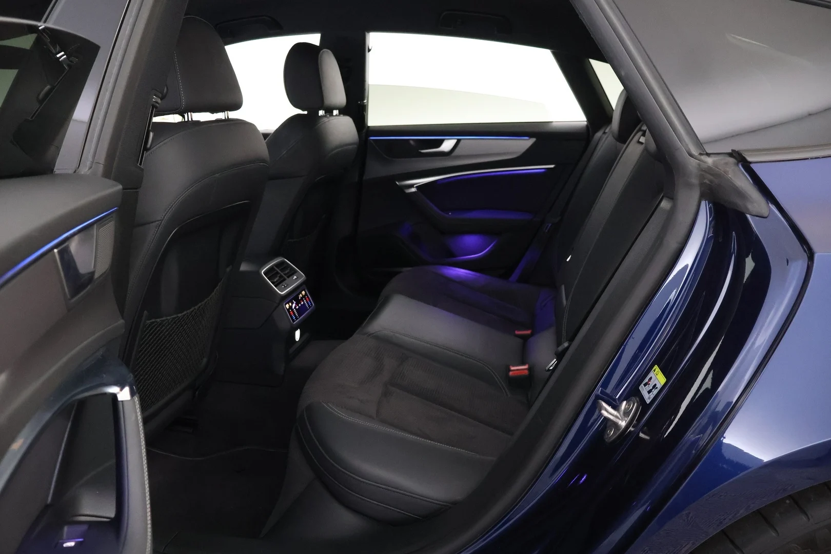 Car Image - 2cEIQeod3zcv7NHyAuGl7U