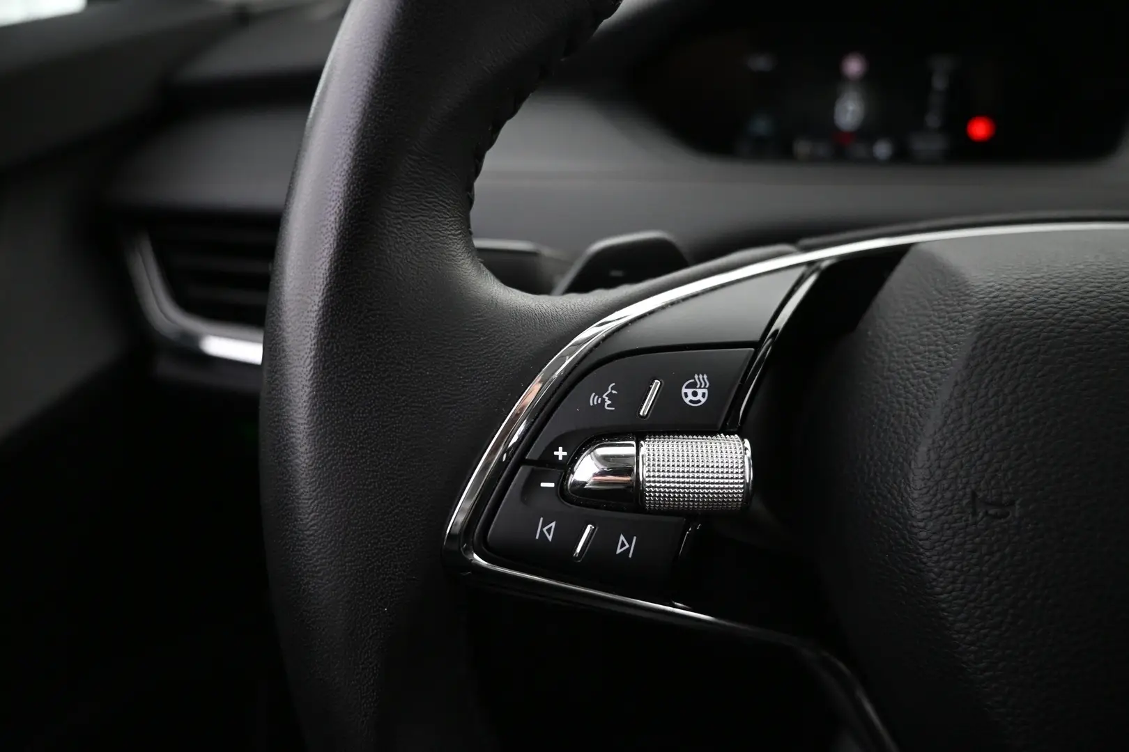 Car Image - 4blpz6SkJLkrXr4fKDBEL6