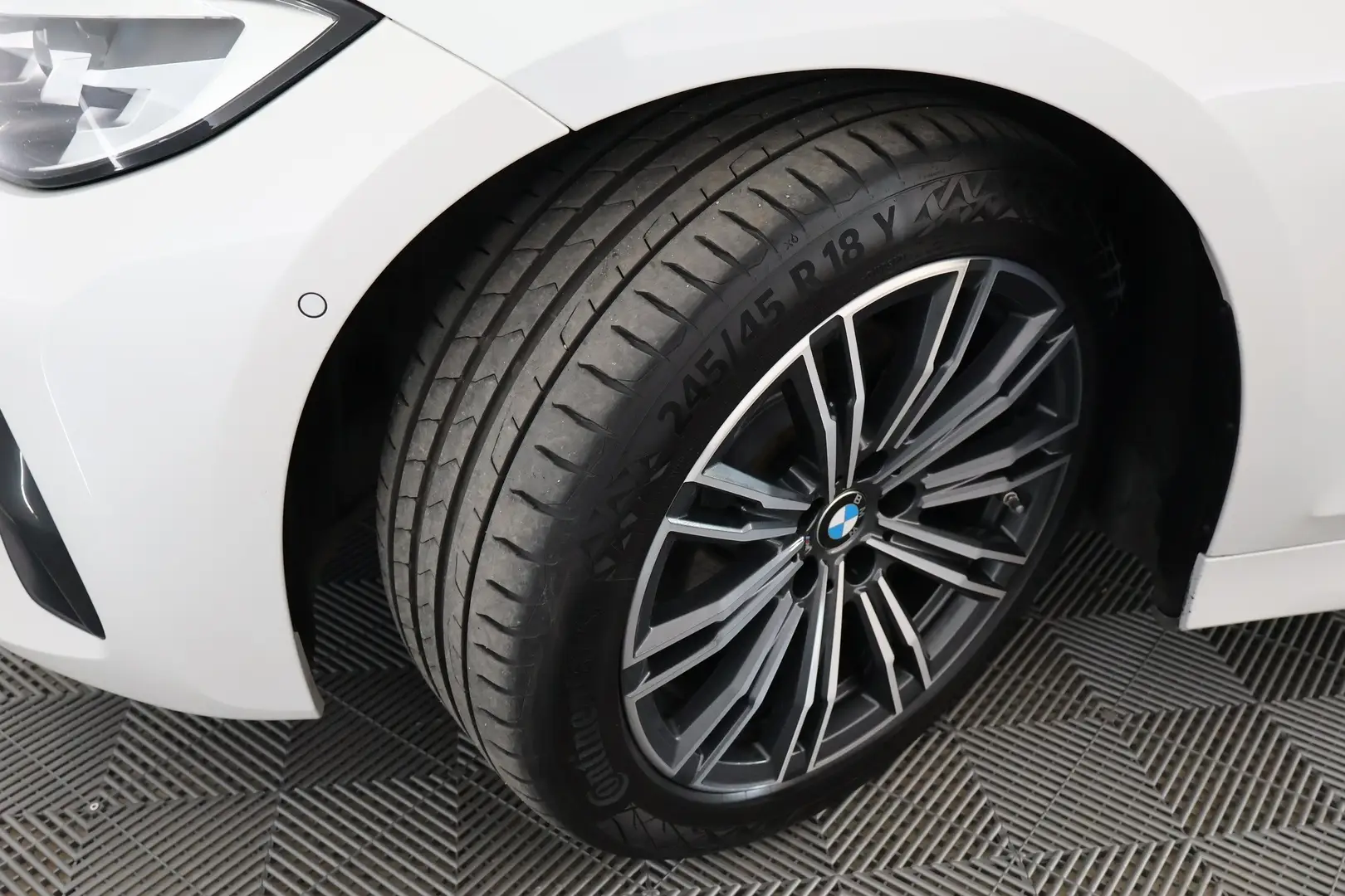 Car Image - 40u3duSQWlTFoTAIIwN0qg