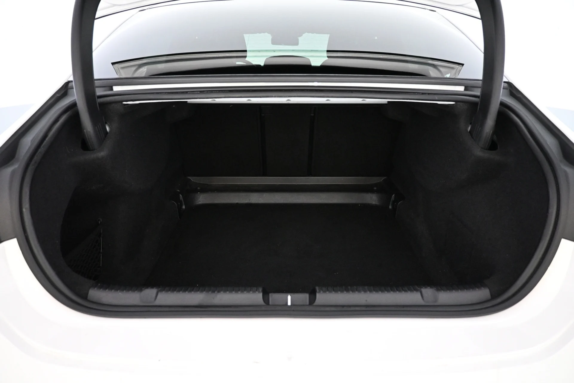 Car Image - 7h6BSTTf33UcVYLsXZ6SeN