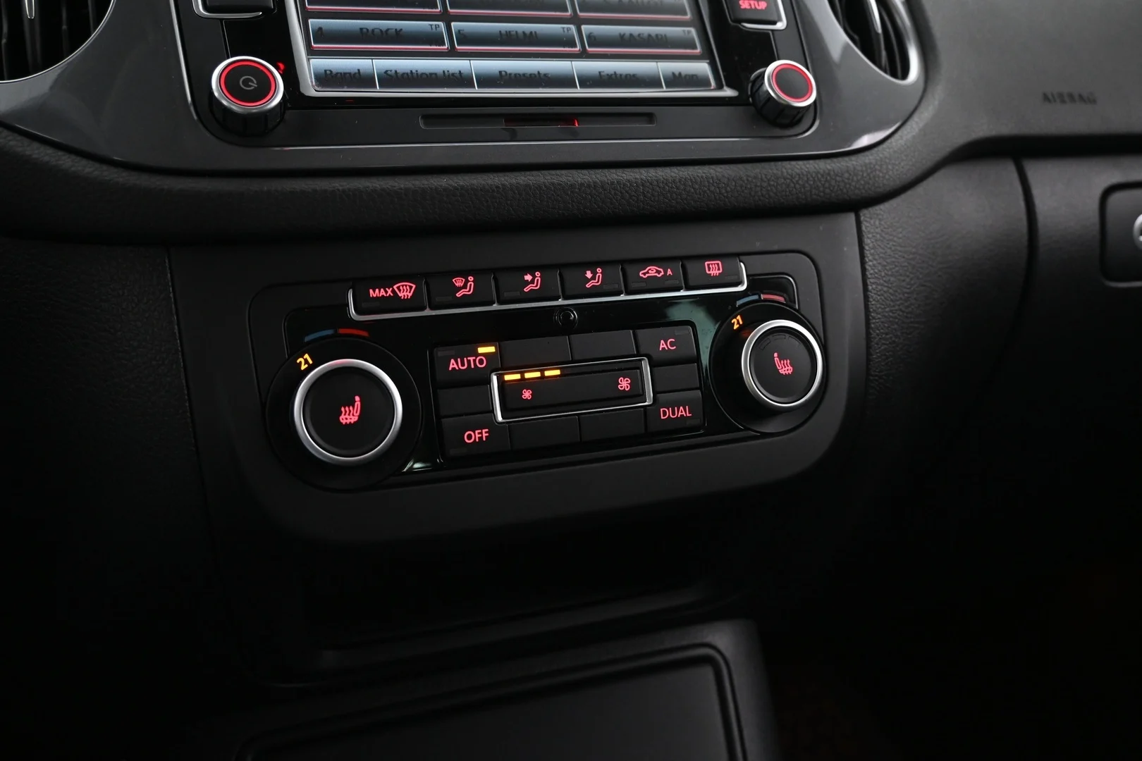 Car Image - JBIwQaRBCRzaSCGouq8tU