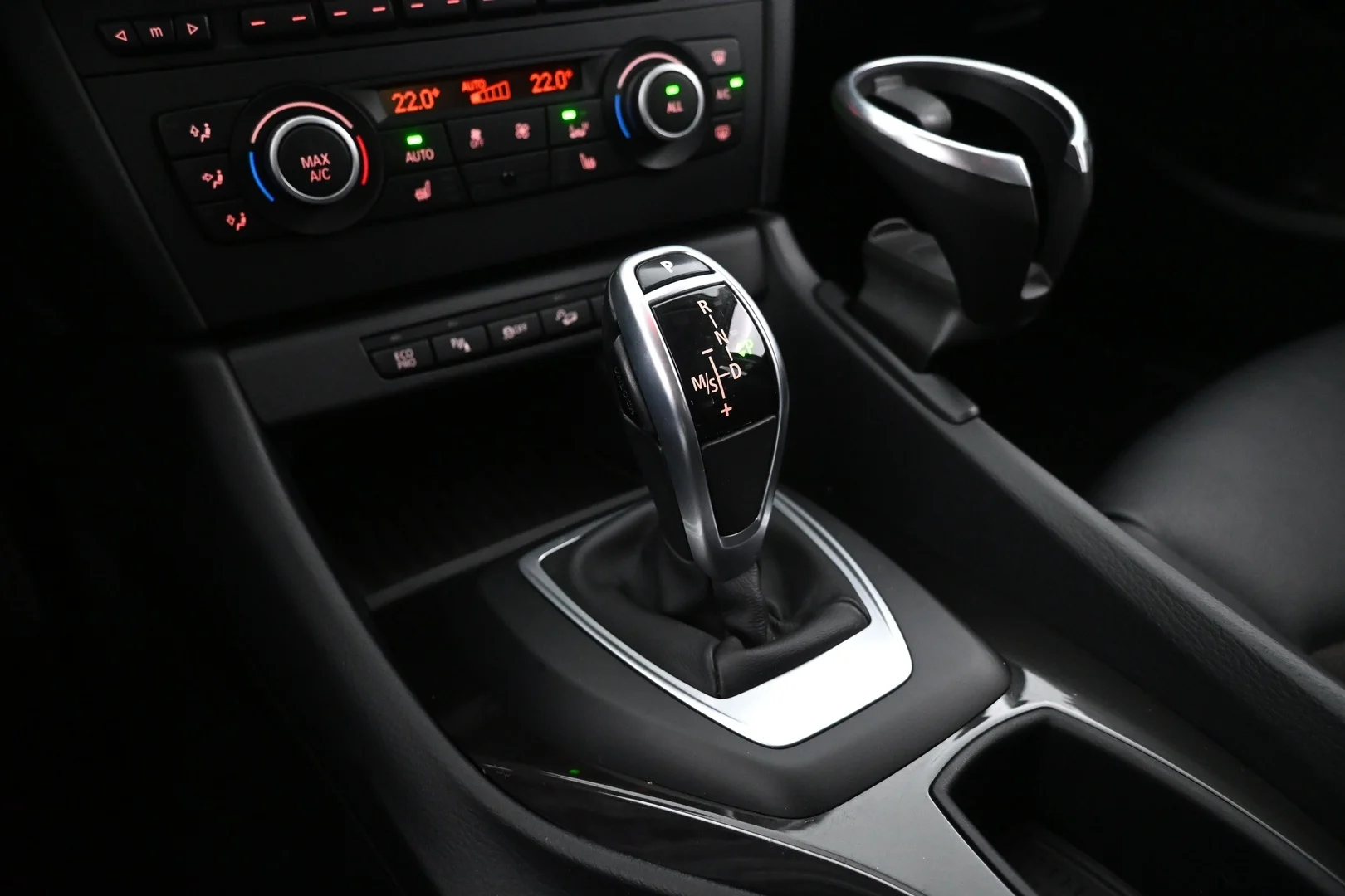 Car Image - 5v1FVGQYMEpBqs8xFfDkg8
