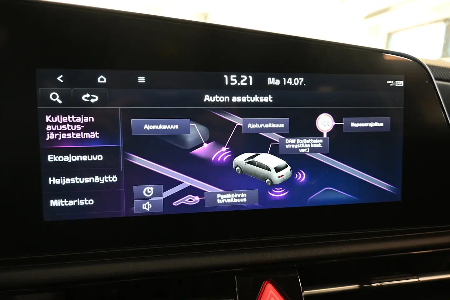 Car Image - 3c08YlzUougQkd9UJLWsWo