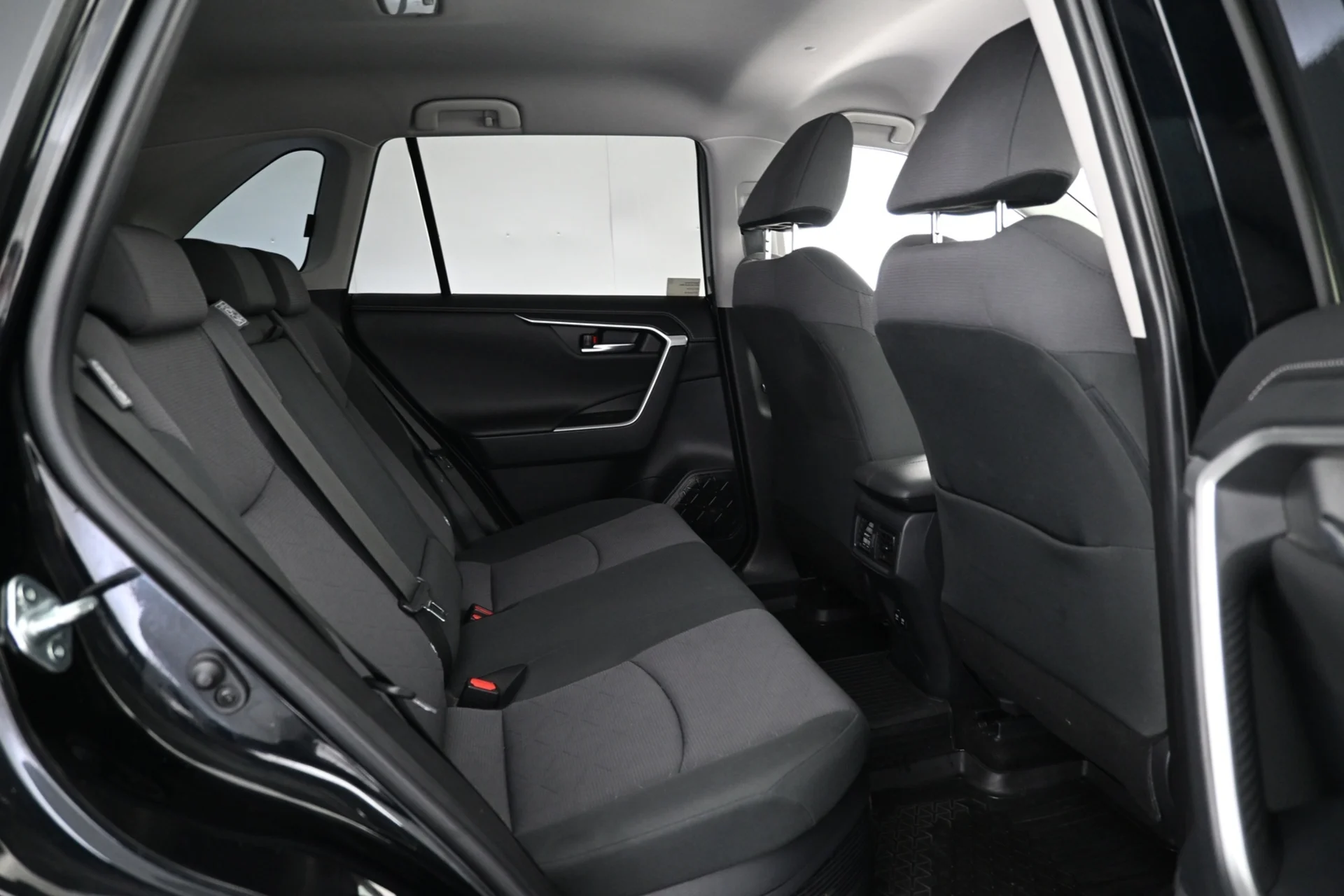 Car Image - 5FxuQfnGjoICGYp8atZTqY