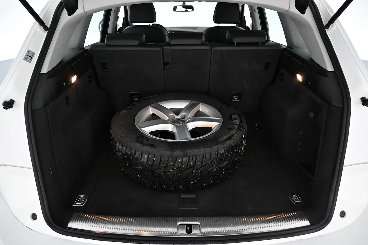 Car Image - 3LwP5Wsf7CfJWcg3Okjr4l