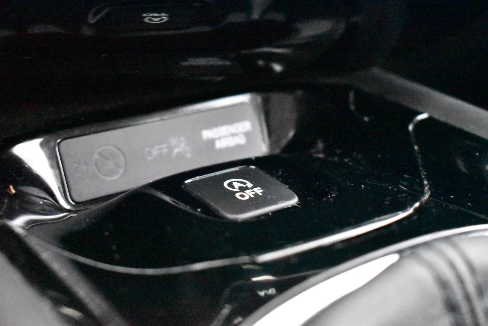 Car Image - MDu3QKo7sGEDc5GuV7NIs
