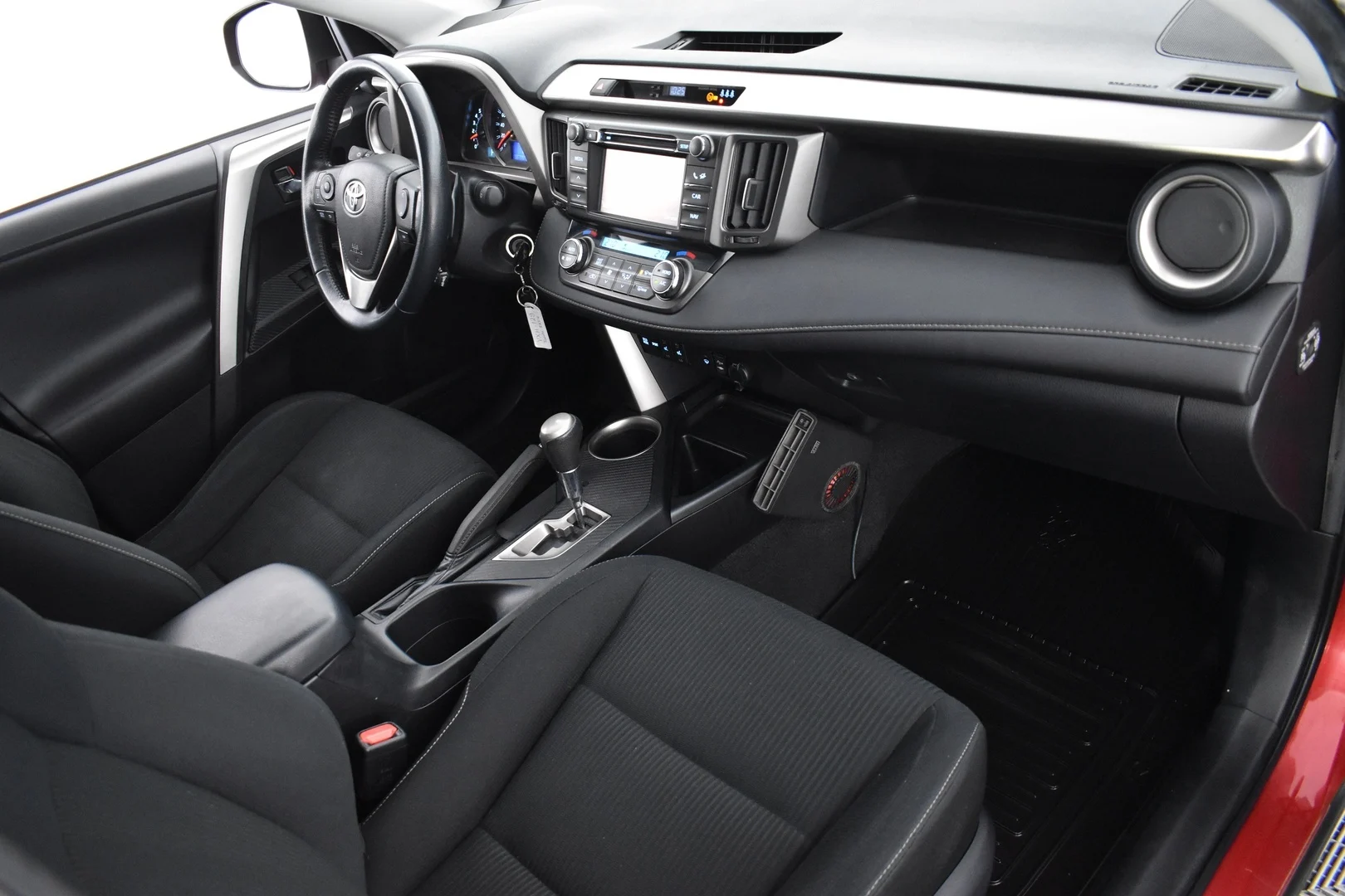Car Image - 76TWgSbtH8kx4uyVNC7yBN