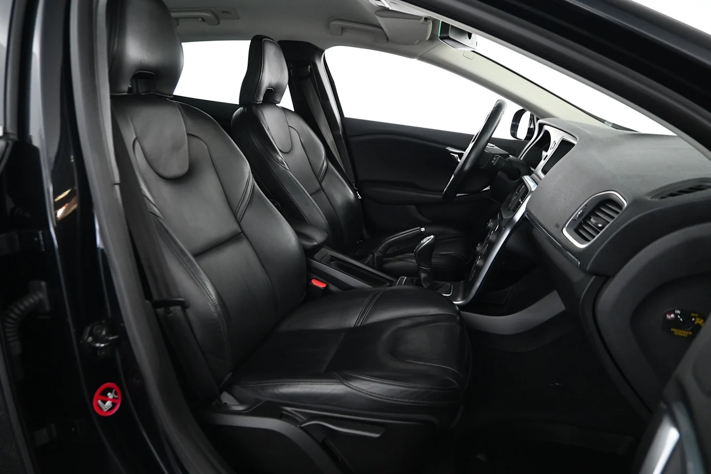 Car Image - 18dNbRg2yOPpUrLEi9sbYq