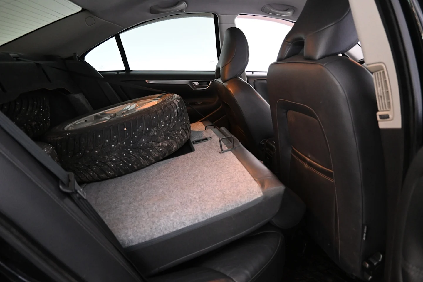 Car Image - 6vZ8fMSASdm2ENlZGrglq8