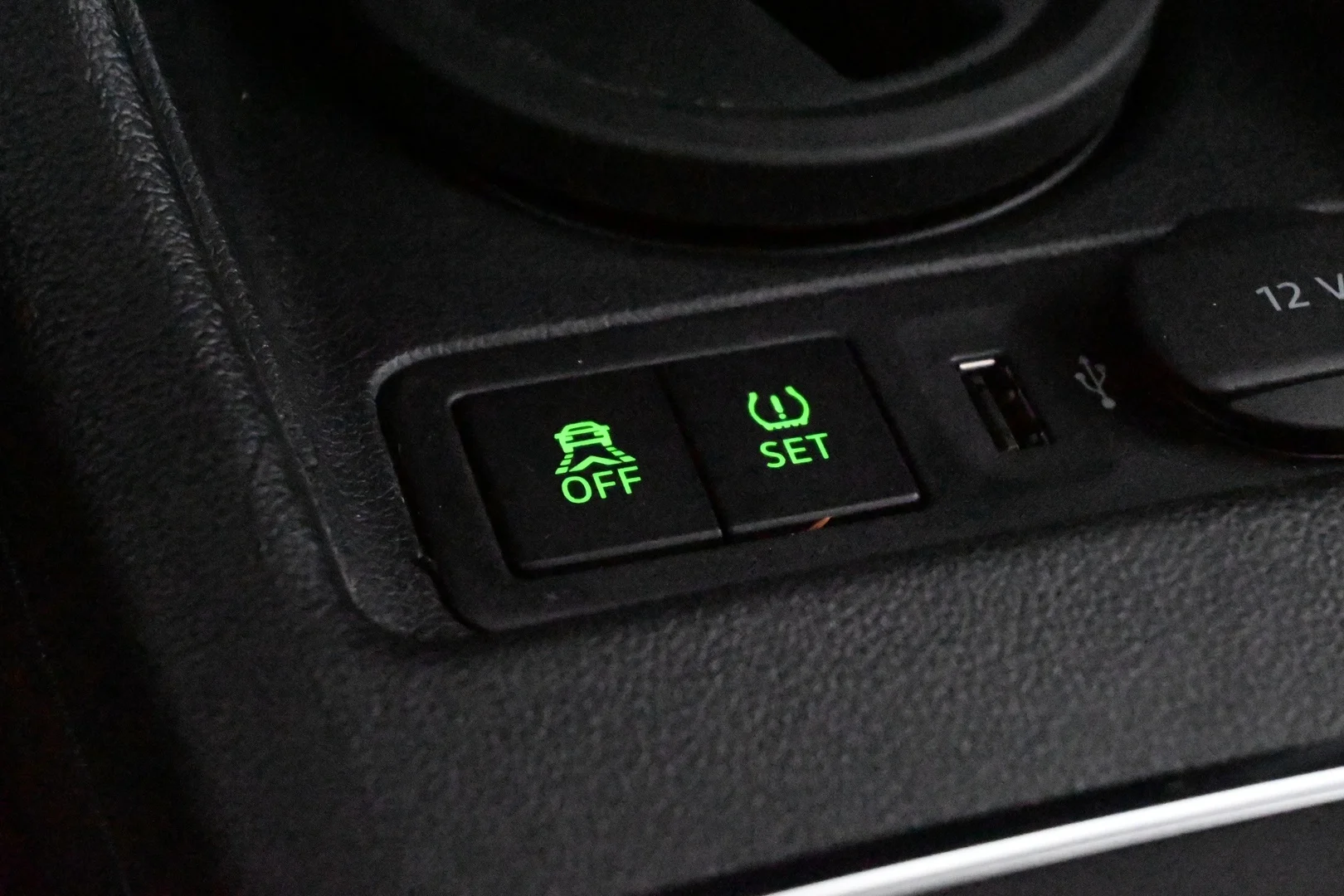 Car Image - dmFWI0wbsgUedme0q0lJY