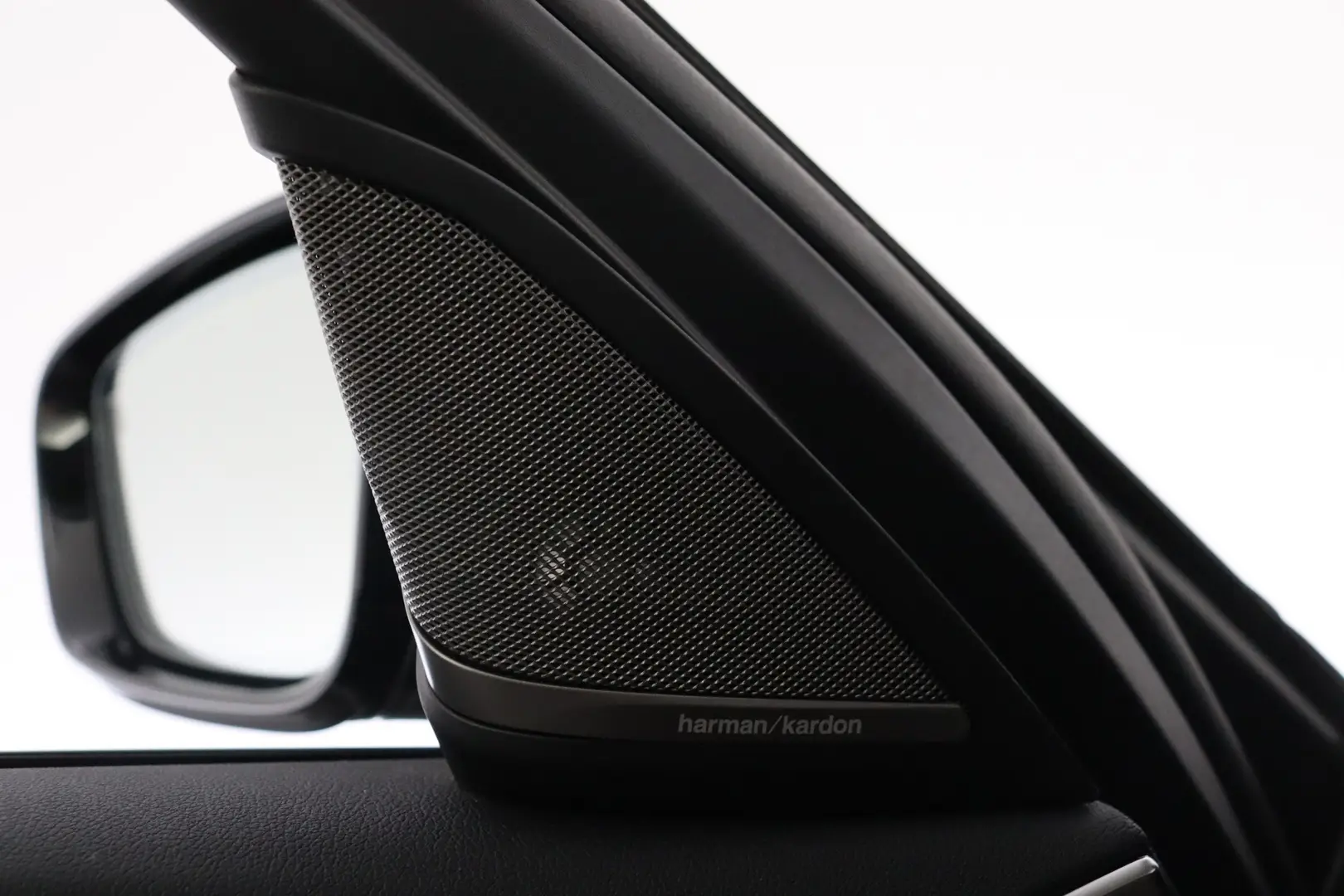 Car Image - 1RGHoL4av30gUcMSEWpxLq