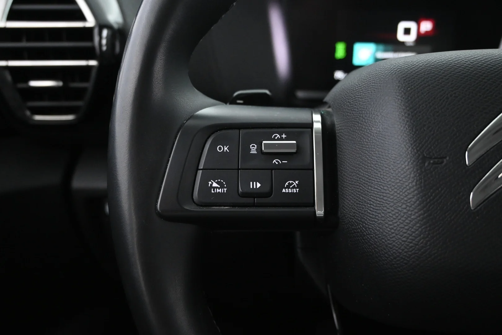 Car Image - 6nxhXjsJUj2GJVV0MPlGuC