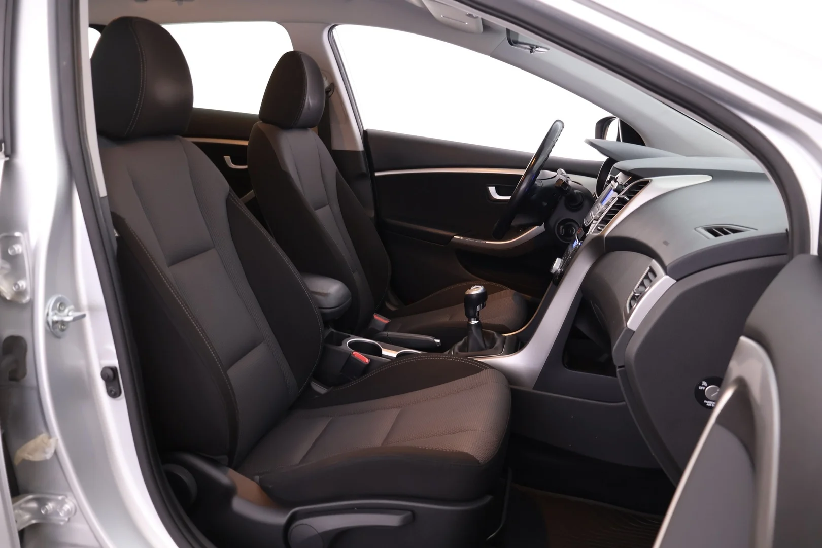 Car Image - USZcLpdPufuz5yi1TlbHN