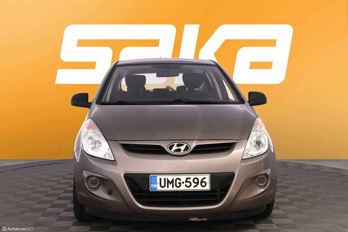 Car Image - 7n6w9Bkn8yzHzslrdcC3i2