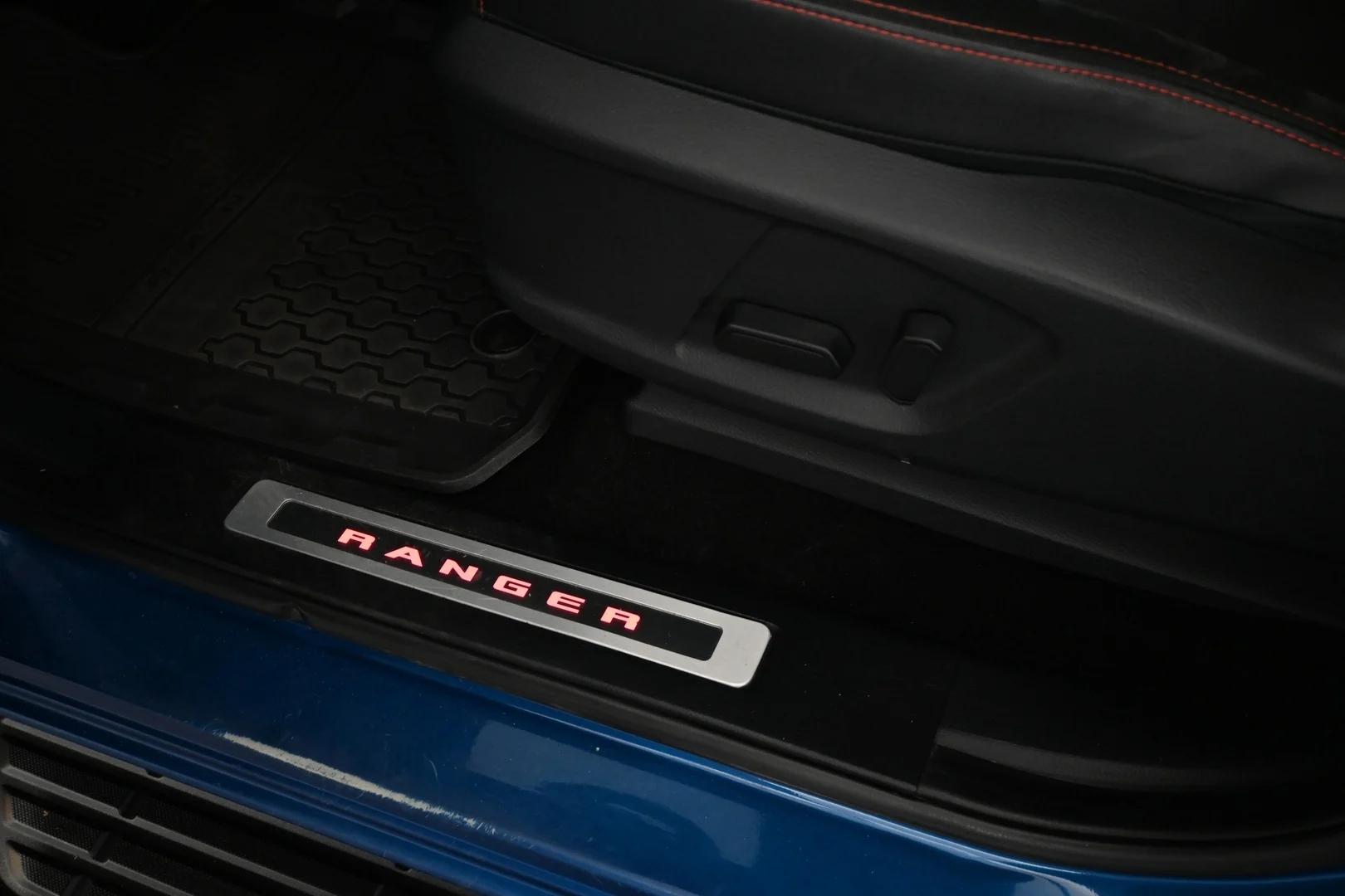 Car Image - 6uJR52mDdRDcJqbXLdAs6M