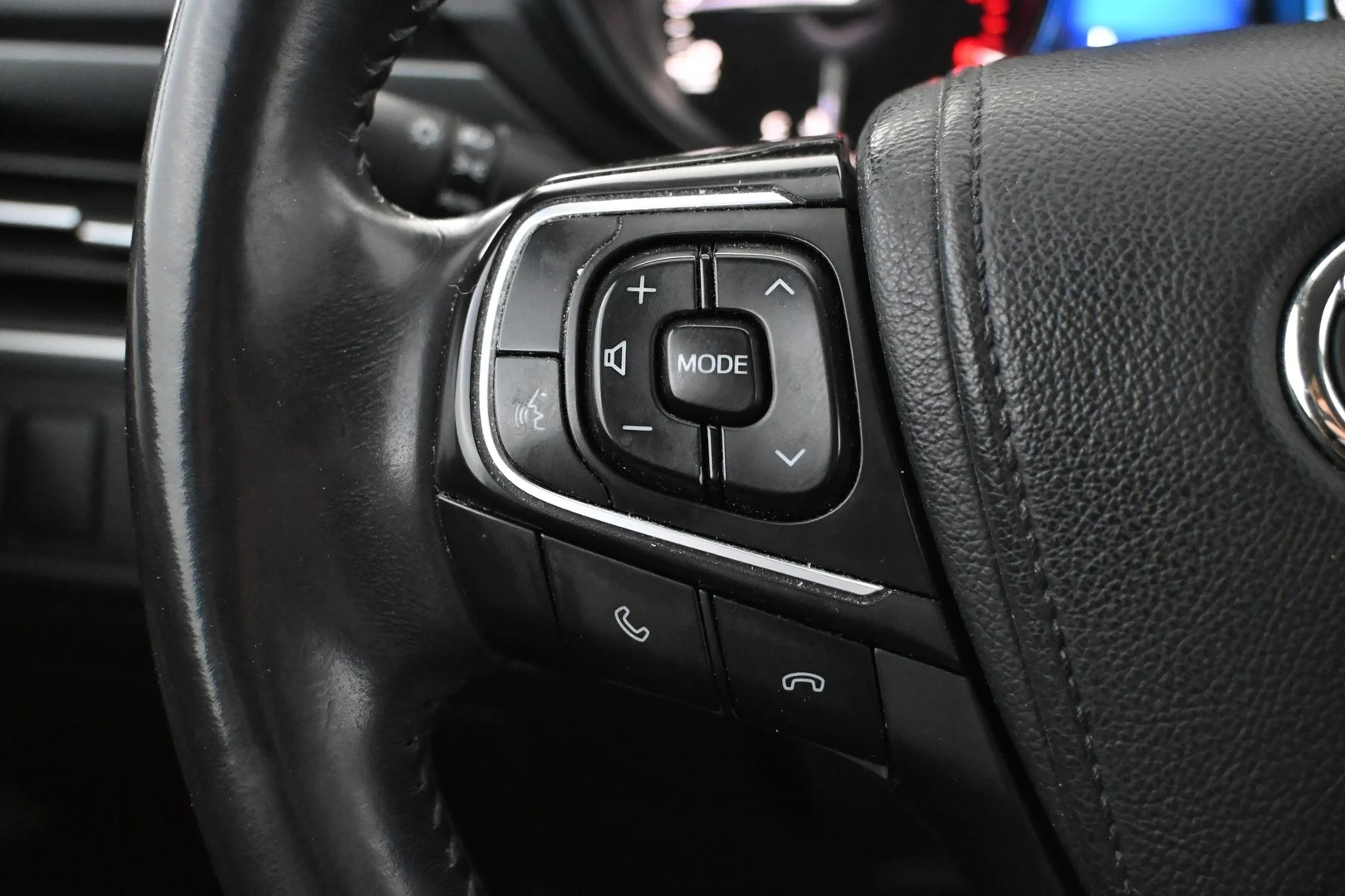 Car Image - 1s1MozESM6nDgRcN0X7Ylt