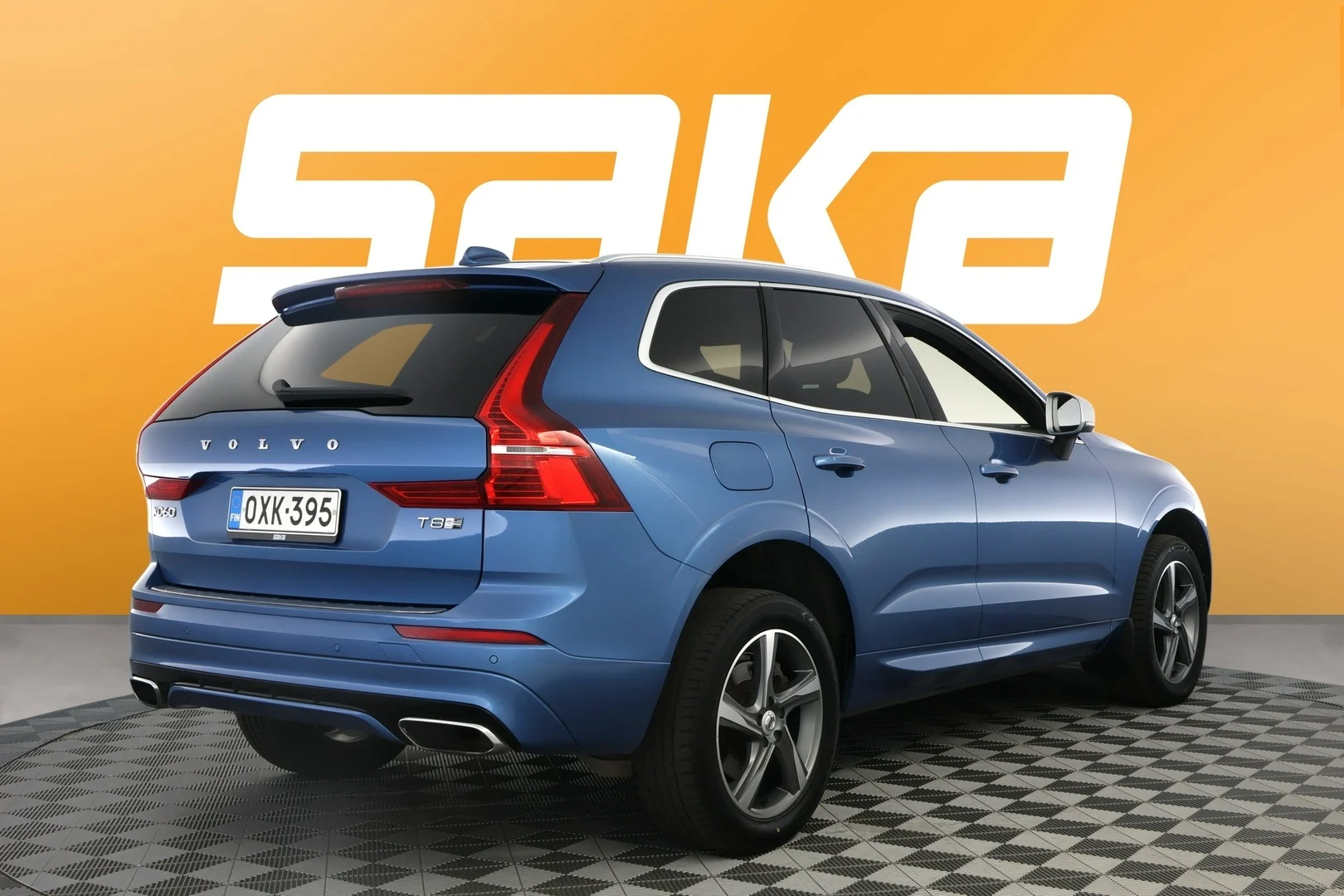 Car Image - 14n318GXdBDl7DXyebkJRJ