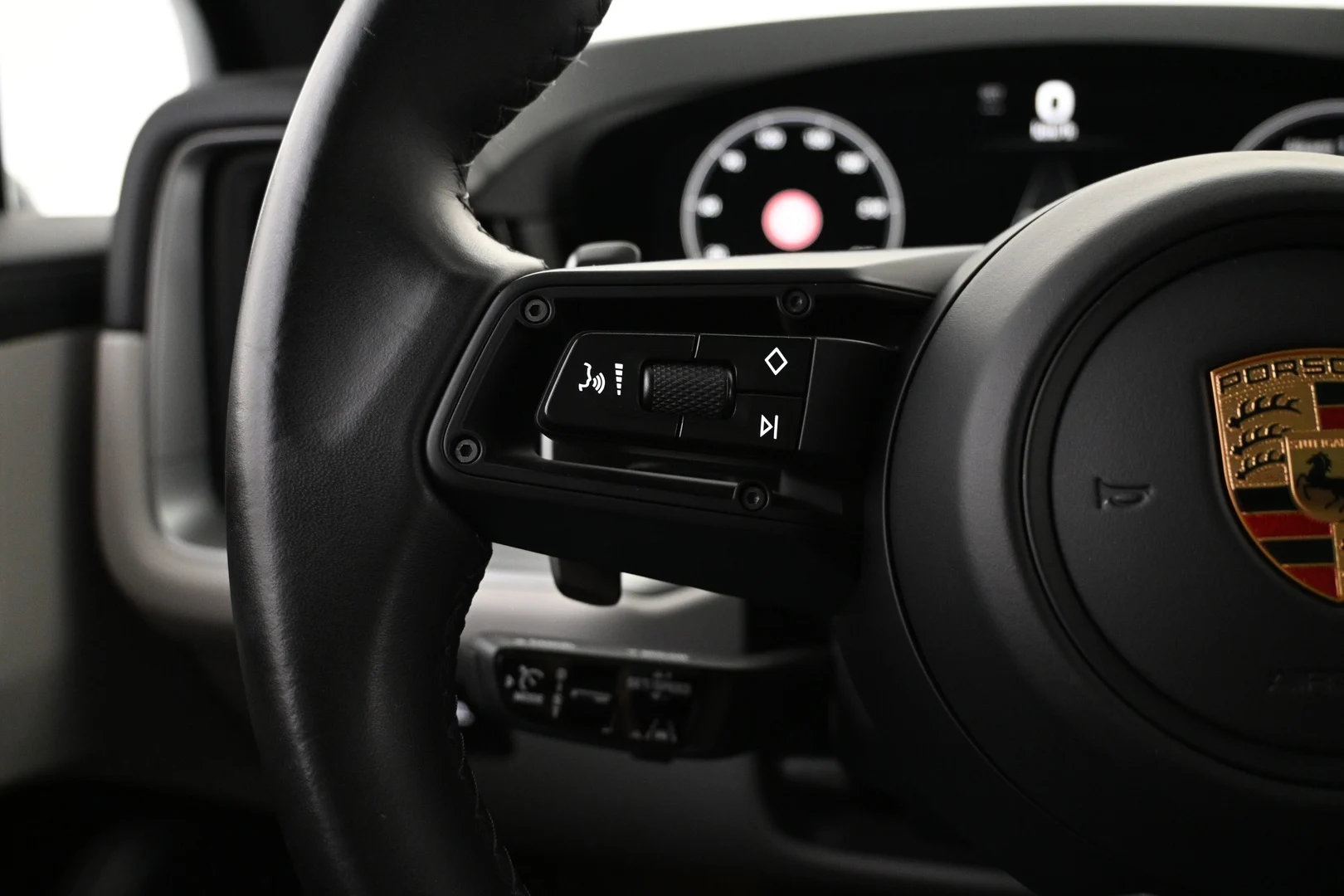 Car Image - 50dT0fKj7YjbN6oJLt2C4y