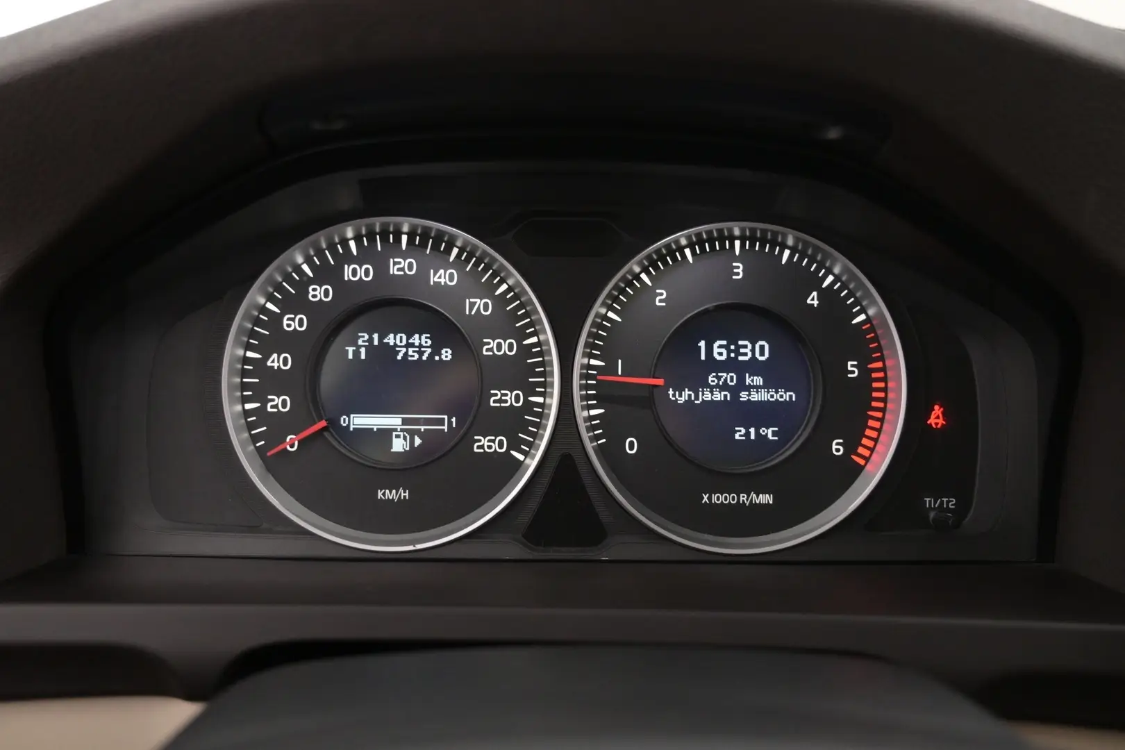 Car Image - 7gdoDuqGRWMU4jFxGaJ6KN