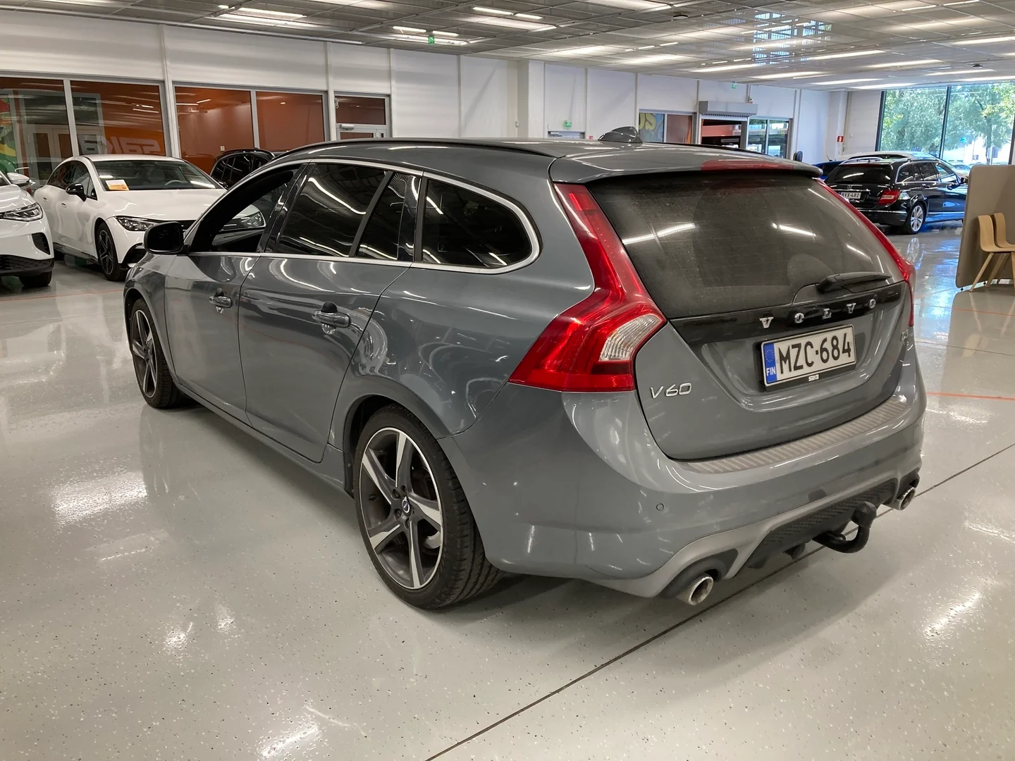 Car Image - 3n5K5kkTp9uM9Tl0EfrkWE