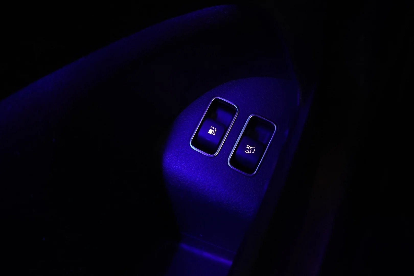 Car Image - 5KUdKS7aE5CxWU5hrGqxzZ