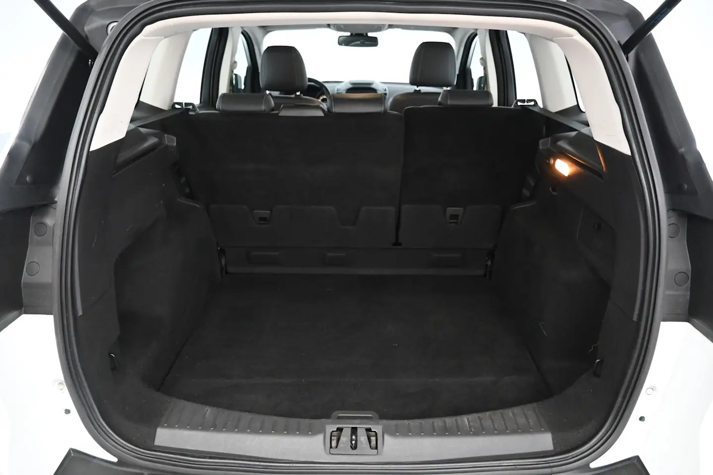Car Image - 5wY5KBbtjqzTolco2OaoSe
