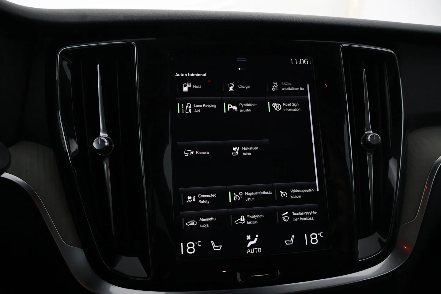 Car Image - 3Sy0VGOzb1xe2OFiJQBHXF