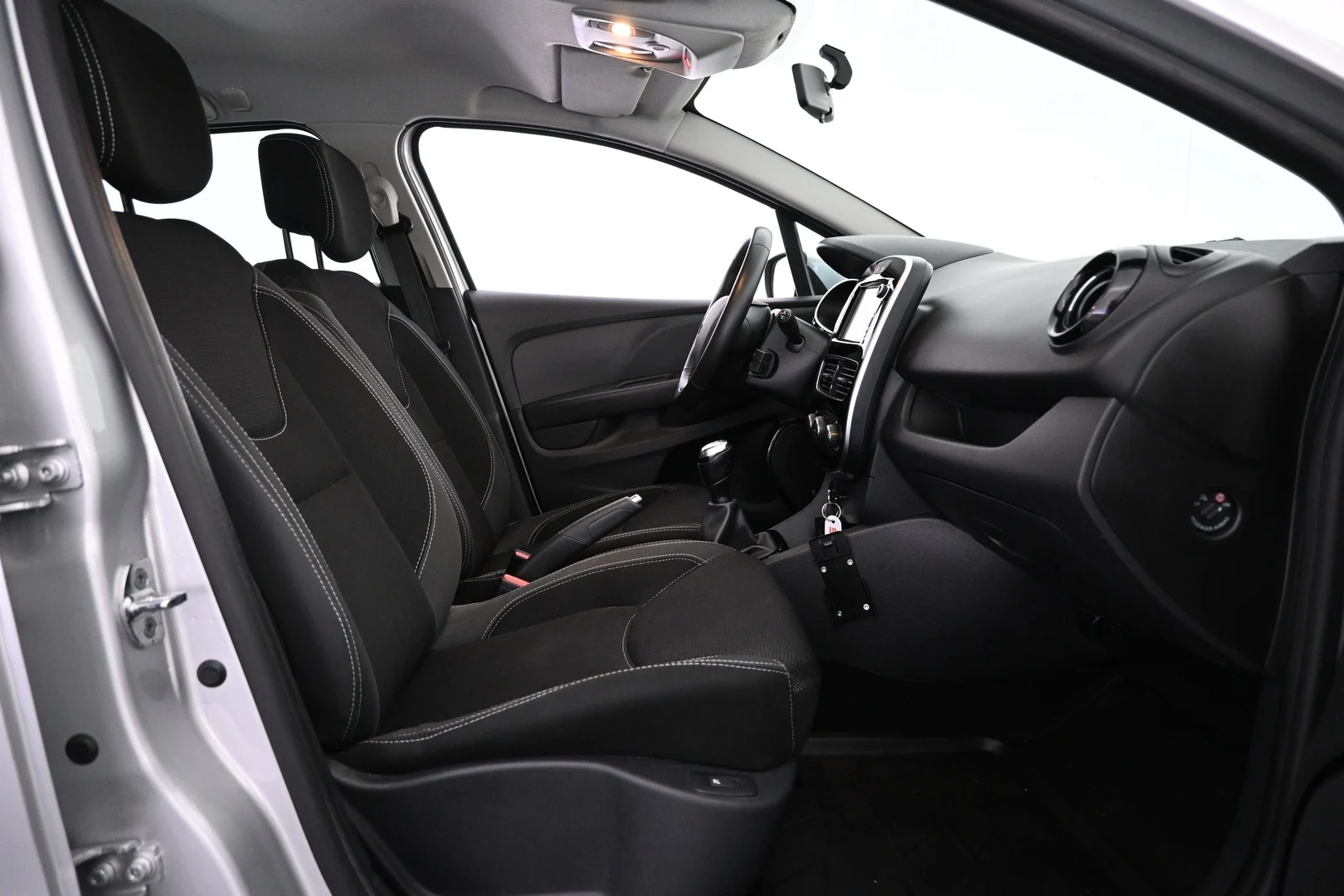 Car Image - 1QkjJbfLRtcMcg94J1Yc5V