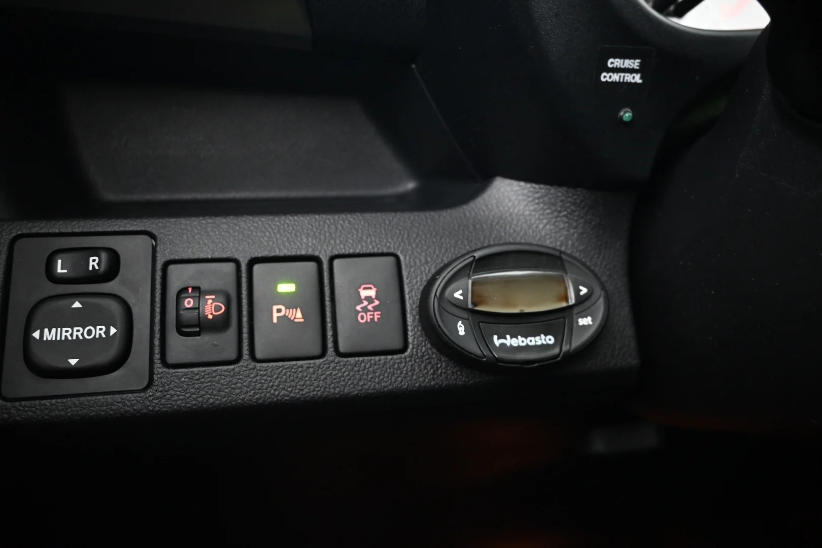Car Image - 4KmJpWlMJMQnbBCw7akSoq