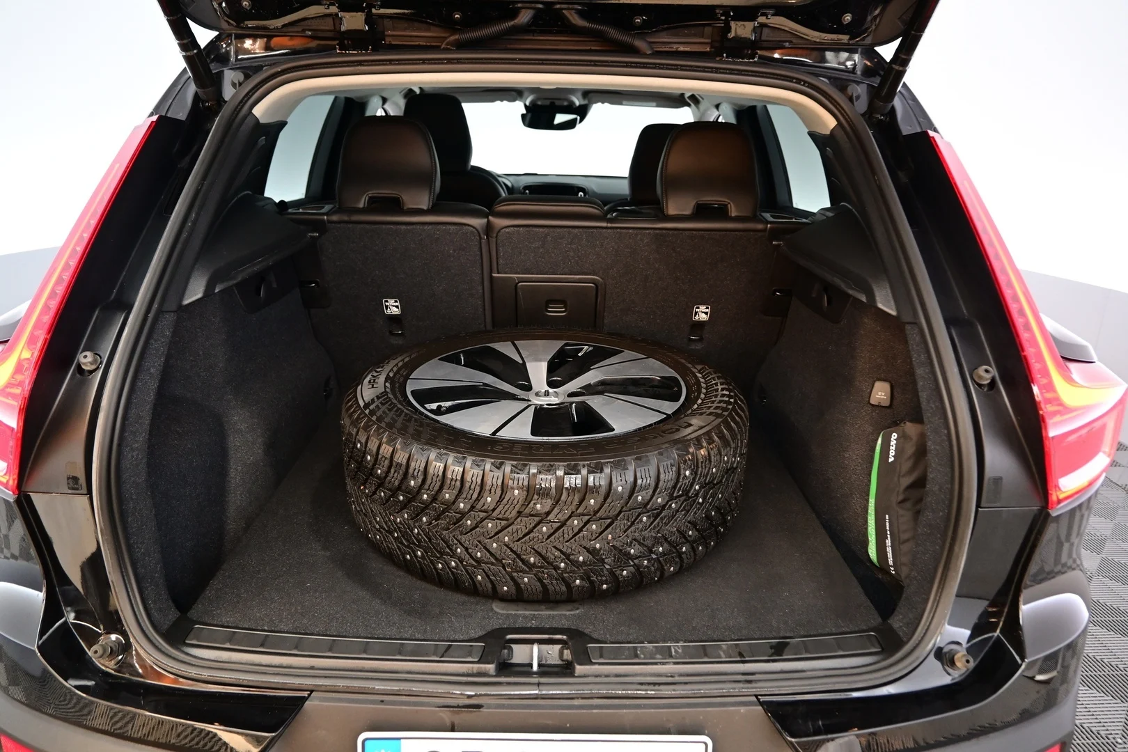 Car Image - 6Hn3kYJKovMx9vPEMV30QK
