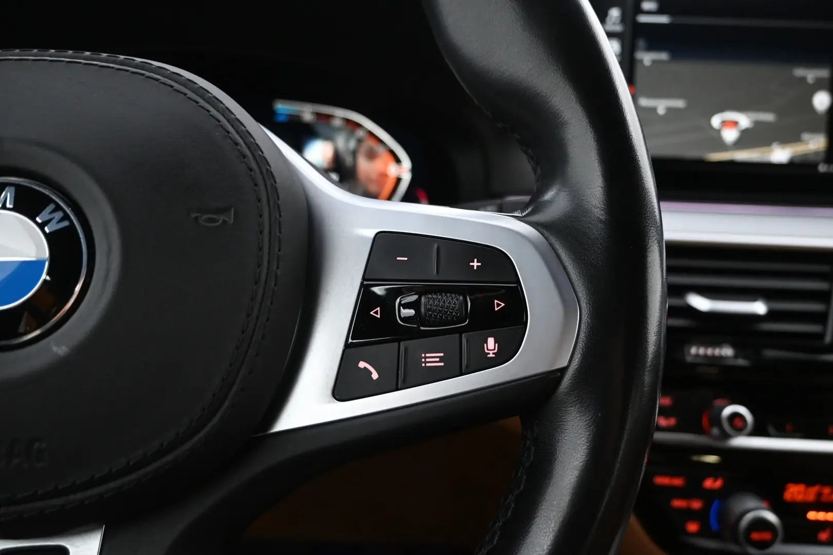 Car Image - 4FXZ93JsNoqcDRYtu2McAC