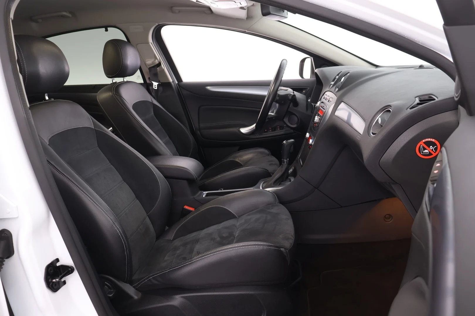 Car Image - 5llDR4eUz4Dy0ixkuqBIos