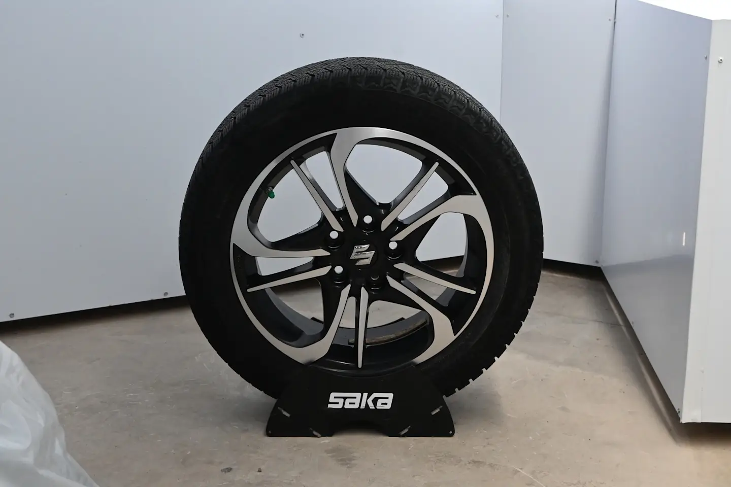 Car Image - 5zJsp1NMdLxawcSA25oqAU