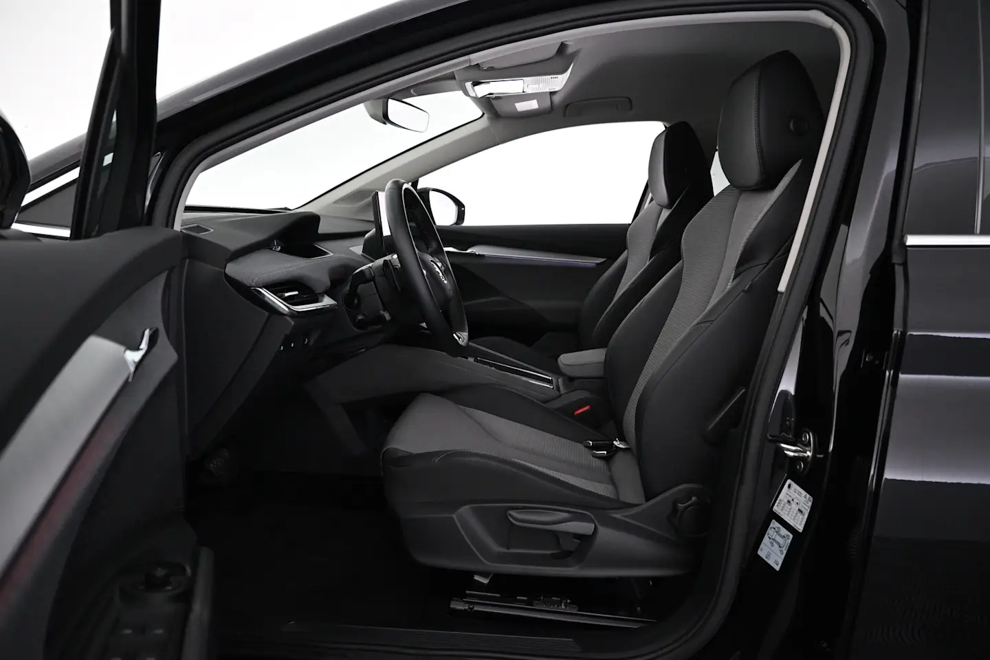 Car Image - 5l7FdlWryoDF9RRcmTrVnU