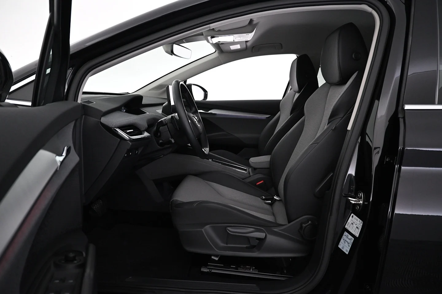 Car Image - 5l7FdlWryoDF9RRcmTrVnU