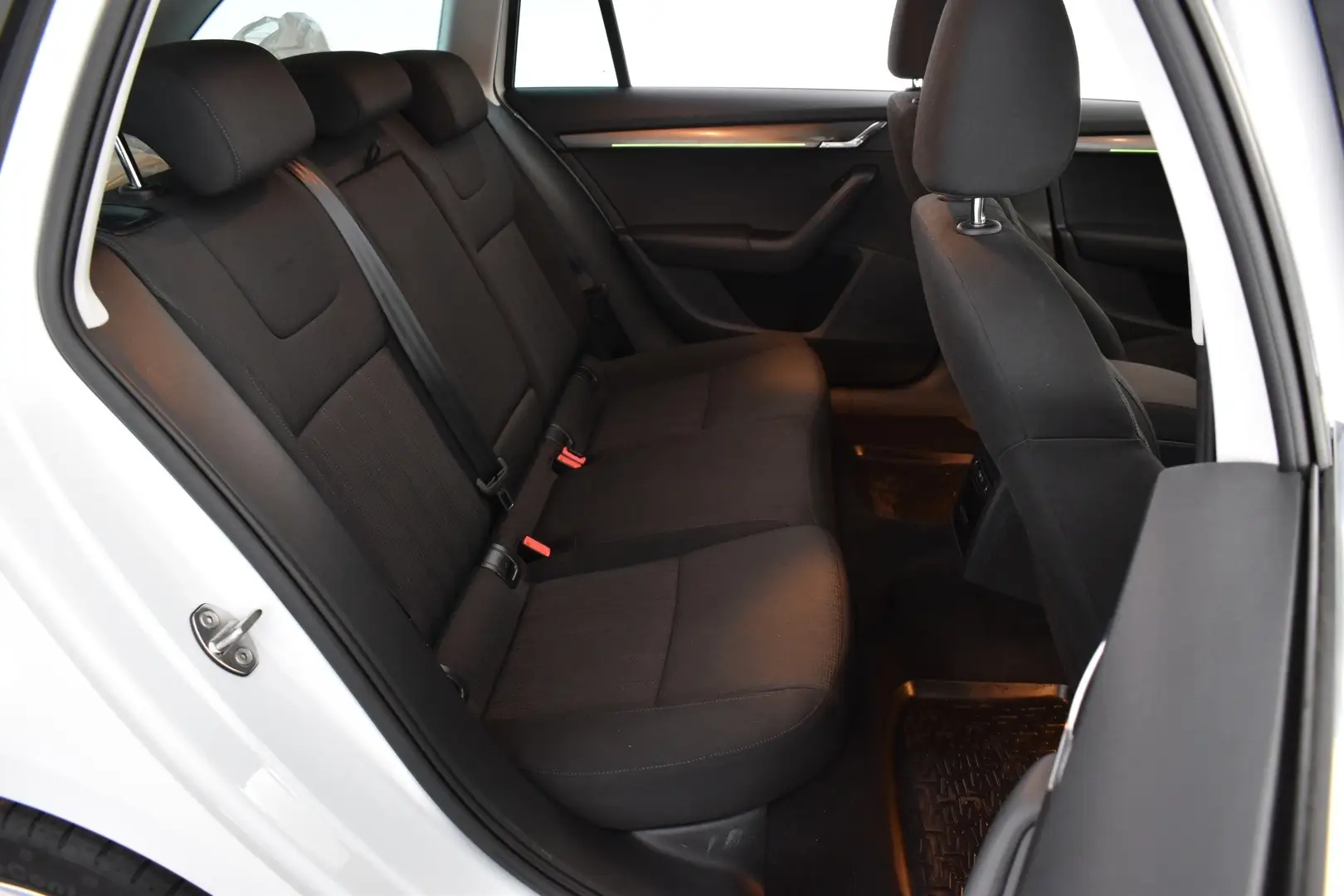 Car Image - hq1tnSlZBYnNN7o93qcrJ
