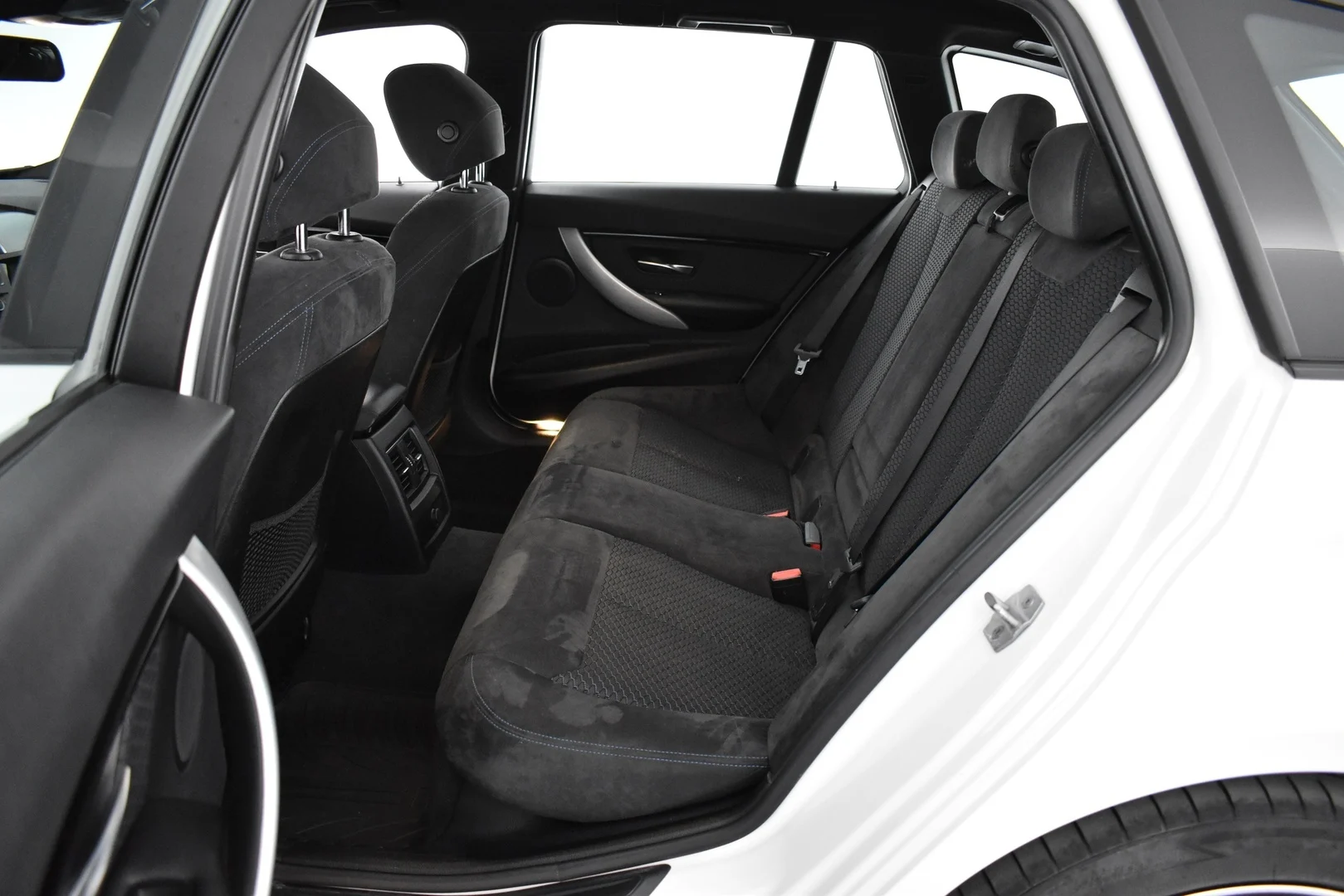 Car Image - 4flkO6qGcekHwTrVdpV00W
